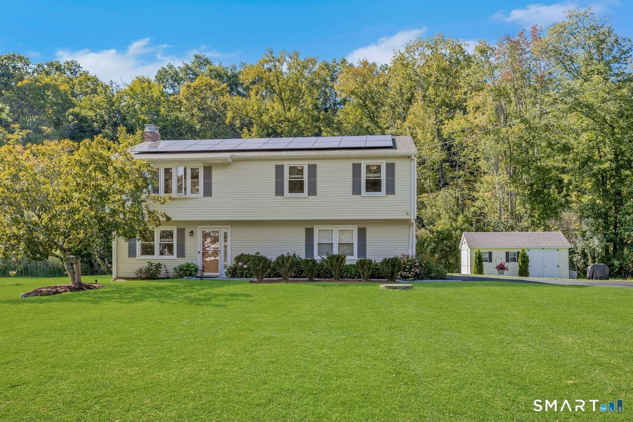 Property Photo:  40 Greenridge Drive  CT 06804 