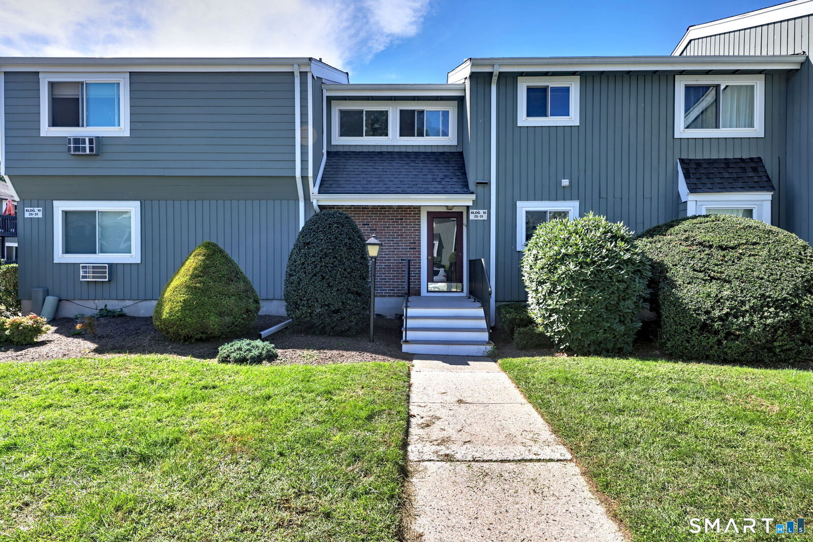 Property Photo: 31 Ameridge Drive 31 CT 06606