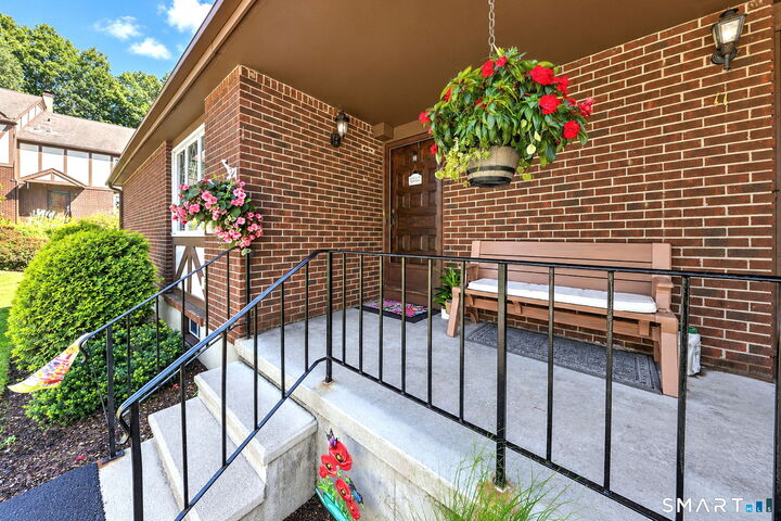 Property Photo: 12 Derbyshire 12 CT 06418