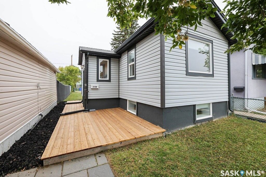 Property Photo:  2136 McAra Street  SK S4N 2V8 