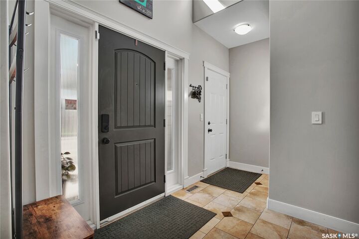 Property Photo:  714 Redwood Crescent  SK S0K 4S2 