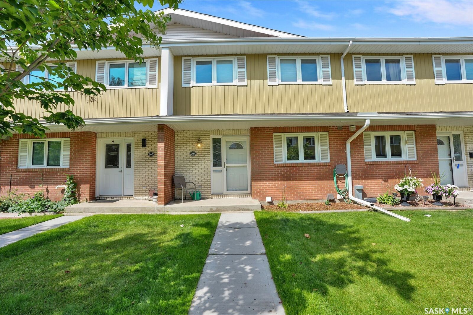 Property Photo:  264 Plainsview Drive  SK S4S 6N1 
