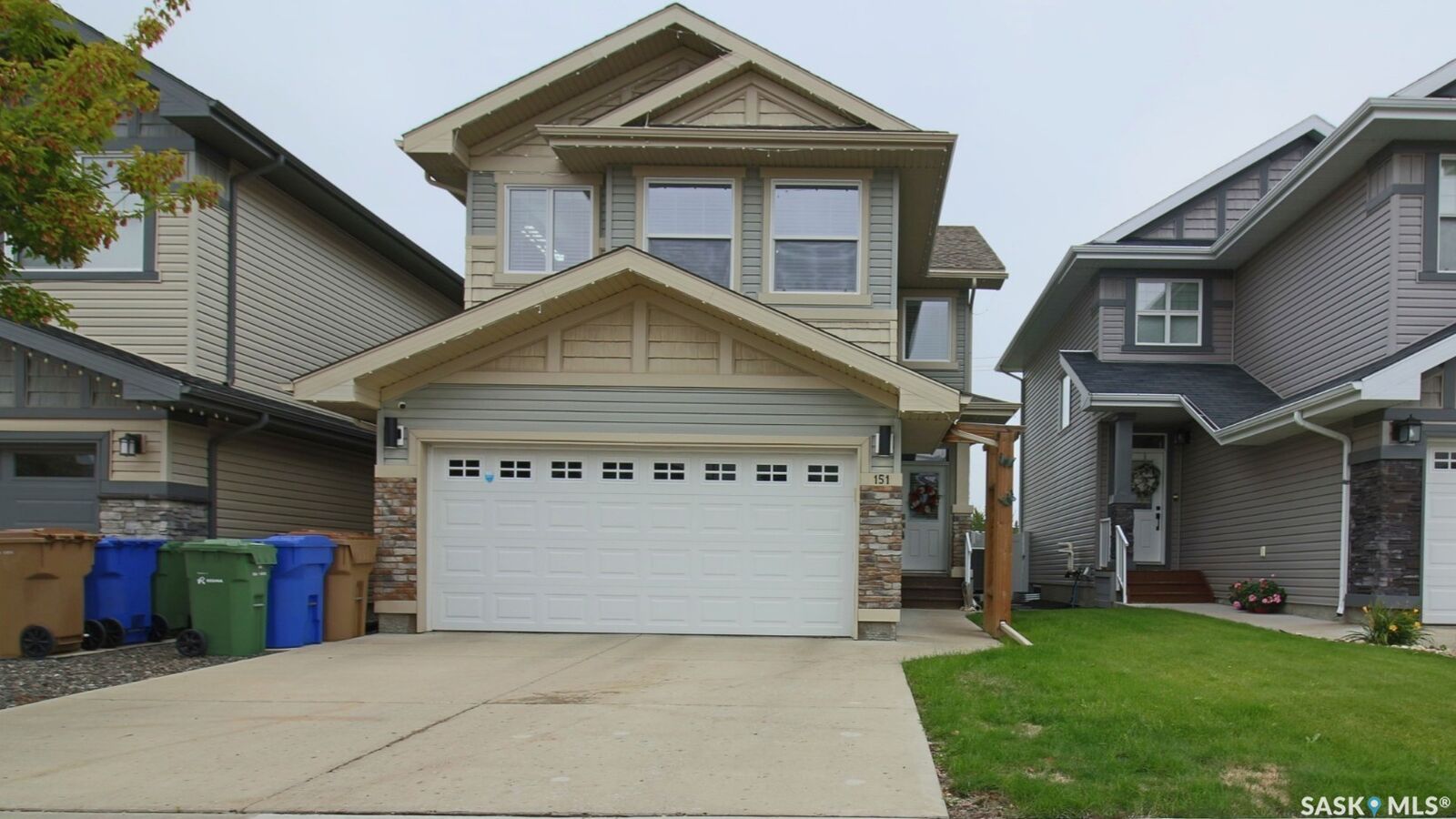 Property Photo:  151 Poplar Bluff Crescent  SK S4Y 0B4 