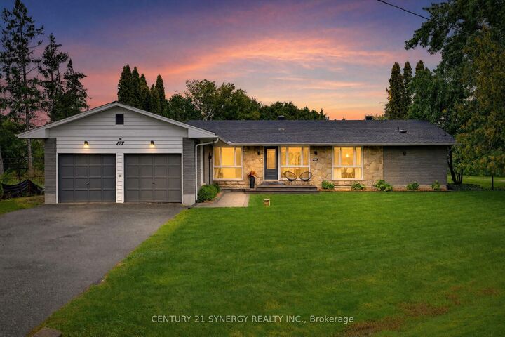 Photo de la propriété:  10 Honey Gables Drive  ON K1V 1H5 