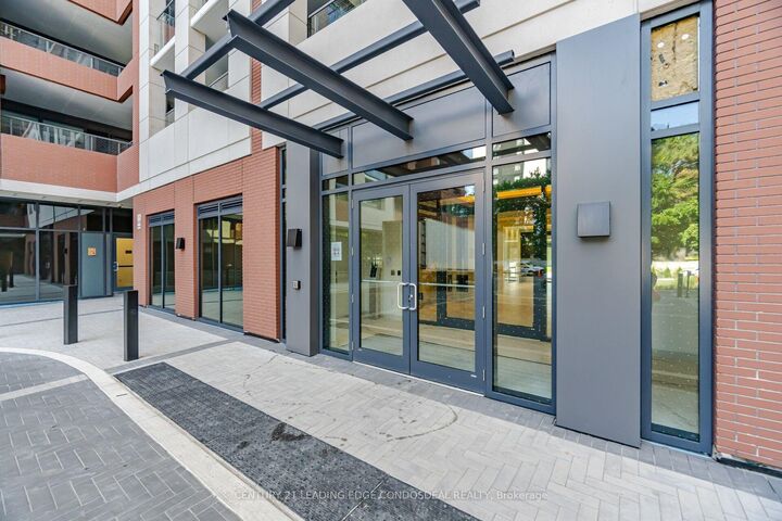 Property Photo:  4010 Eglinton Avenue W 1605  ON M9A 0G5 