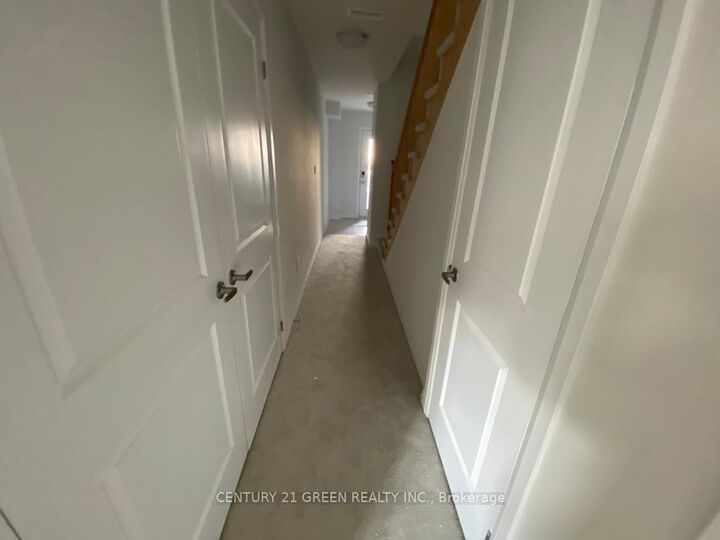 Property Photo:  51 Sparrow Avenue 23  ON N1T 0E5 