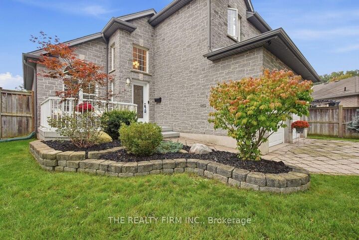 Property Photo:  47 Greyrock Crescent  ON N5Y 6L4 