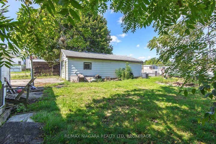 Property Photo: 220 Fraser Street ON L3K 1E7