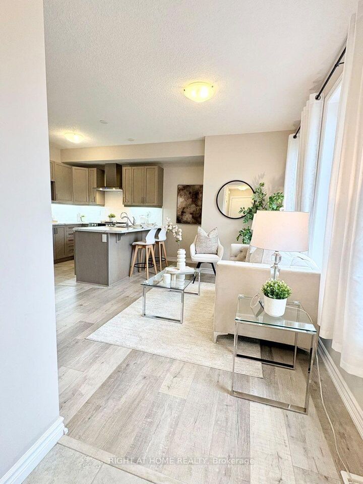 Property Photo:  445 Ontario Street S 93  ON L9T 2N2 