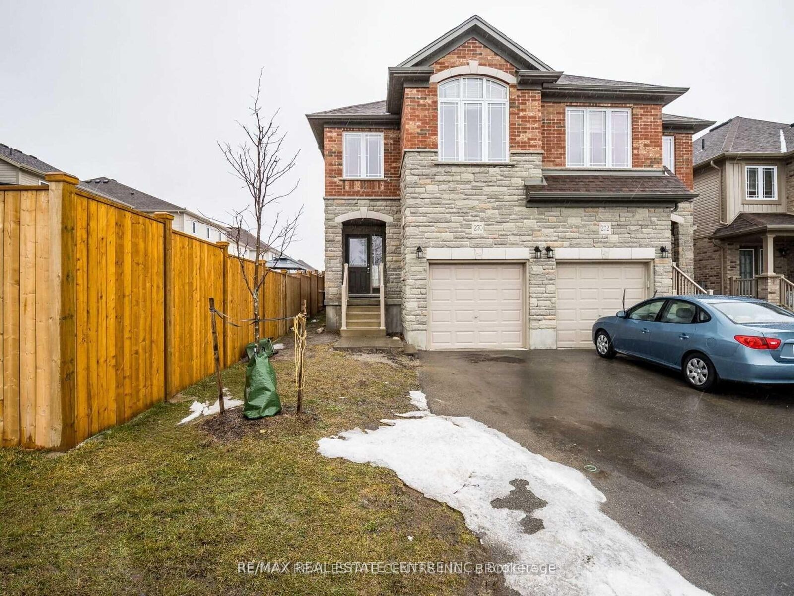 Property Photo:  270 Ambrous Crescent Upper  ON N1G 0G2 
