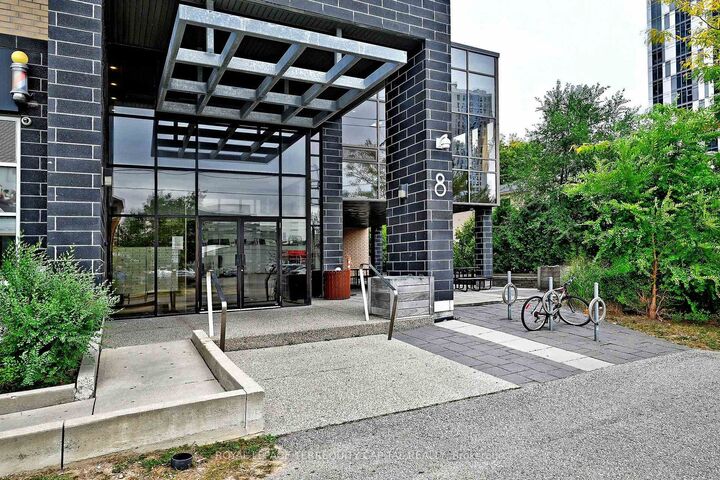Property Photo:  8 Hickory Street 803  ON N2L 3H6 