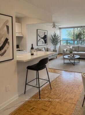 Property Photo:  2 Royal York Road 305  ON M8V 2S6 