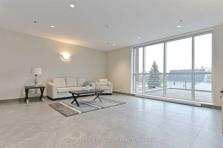 Property Photo:  529 South Pelham Road 208  ON L3C 0H7 