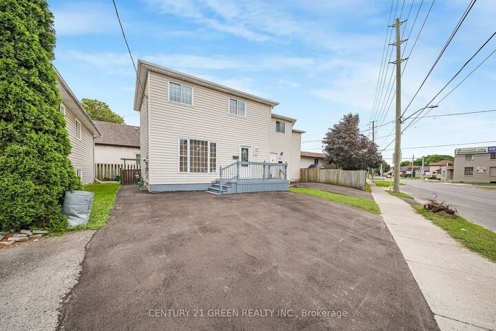 Property Photo:  132 Carlton Street  ON L2R 7S6 