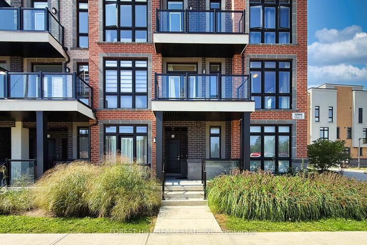 Property Photo:  12868 Yonge Street 15  ON L4E 1J4 