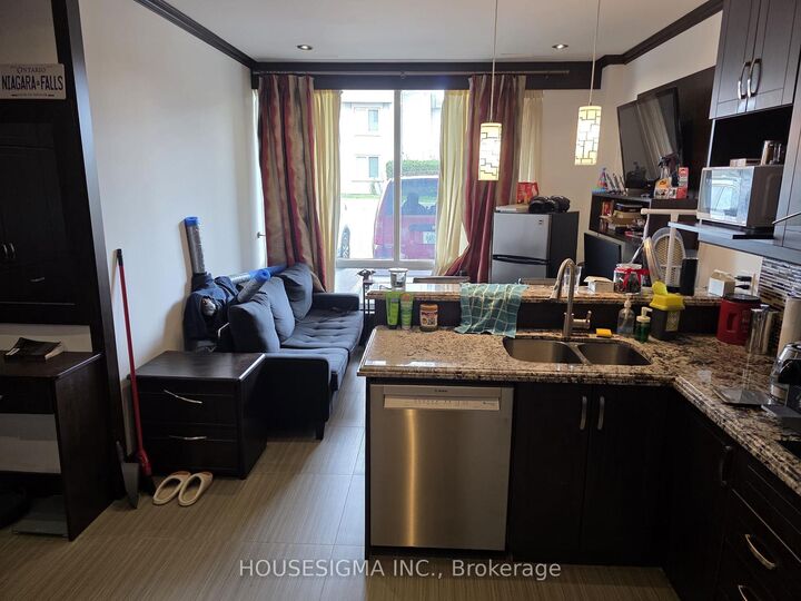 Property Photo:  1 Hycrest Avenue 101  ON M2N 6V8 