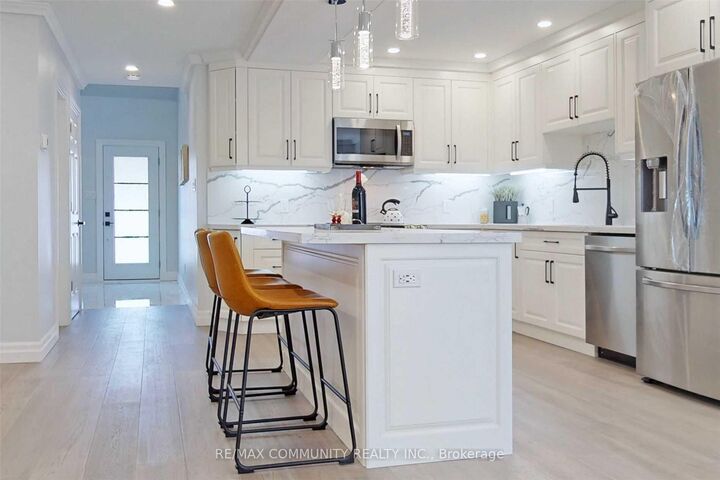 Property Photo:  1216 Charlotte Circle  ON L1V 3P8 