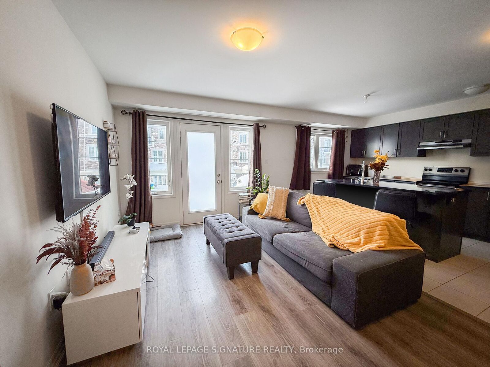 Property Photo:  134 Stork Street  ON L6H 7B5 