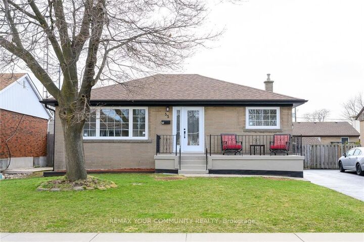 Property Photo:  52 Elliott Avenue Upper  ON L8T 2H8 