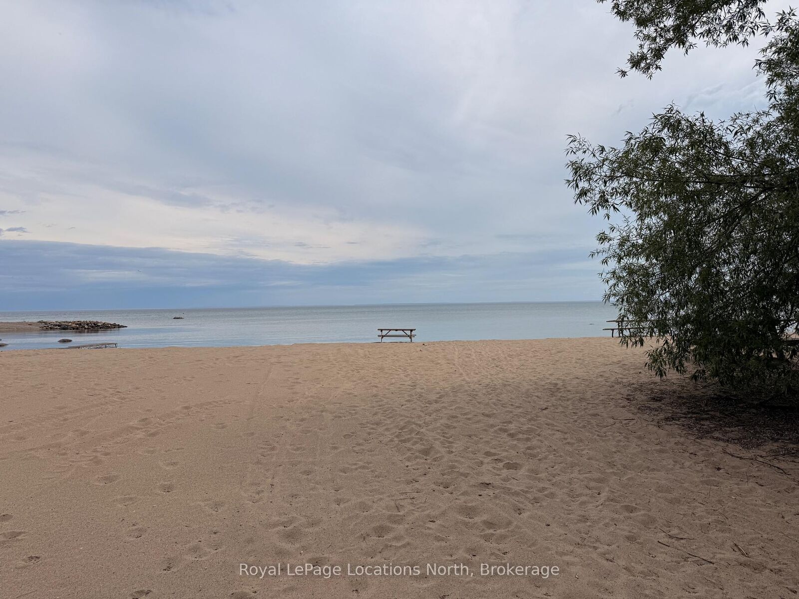 Property Photo:  105 Woodland Park Road  ON N0H 1J0 