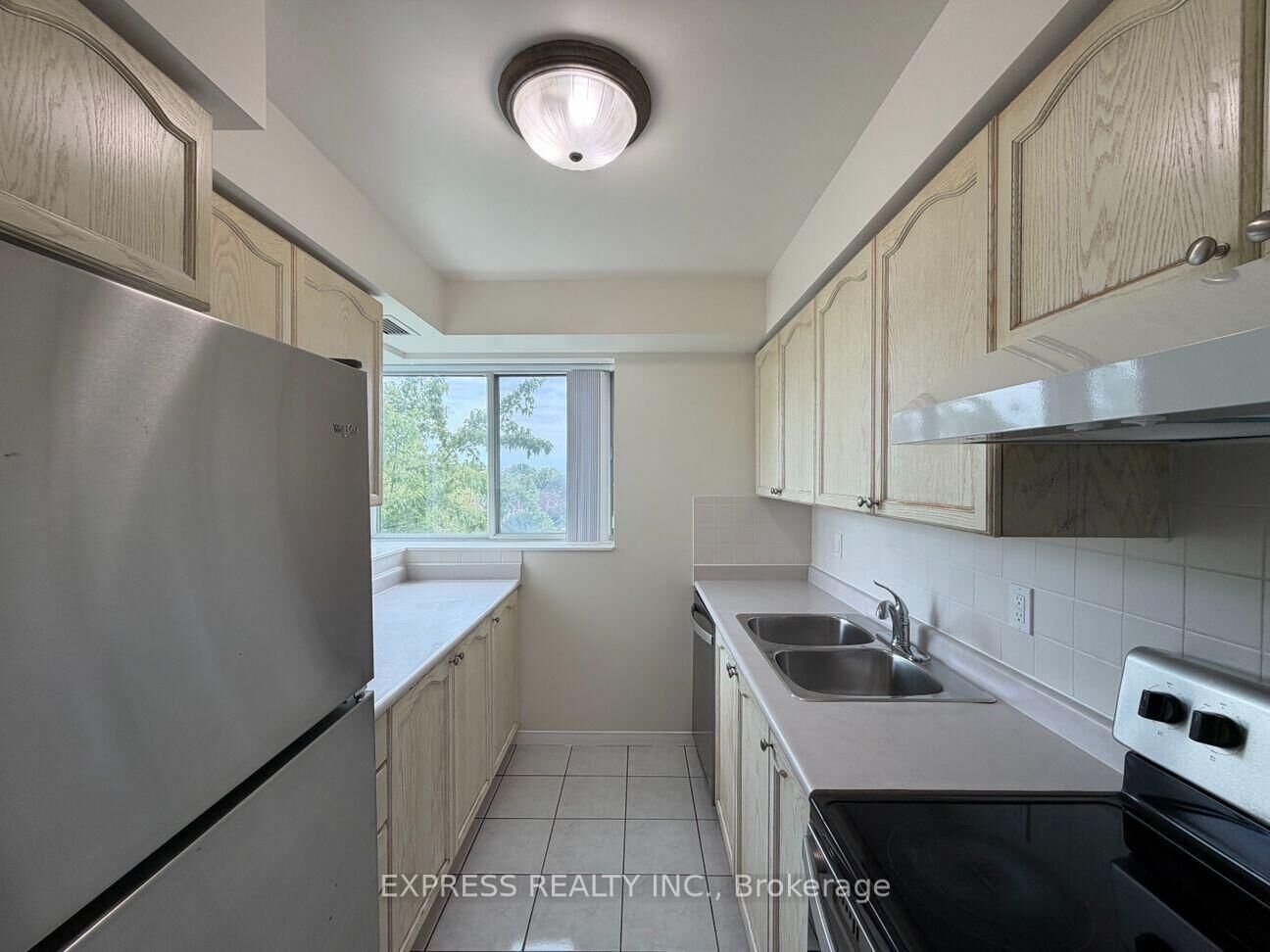 Property Photo:  39 Pemberton Avenue 607  ON M2M 4L6 