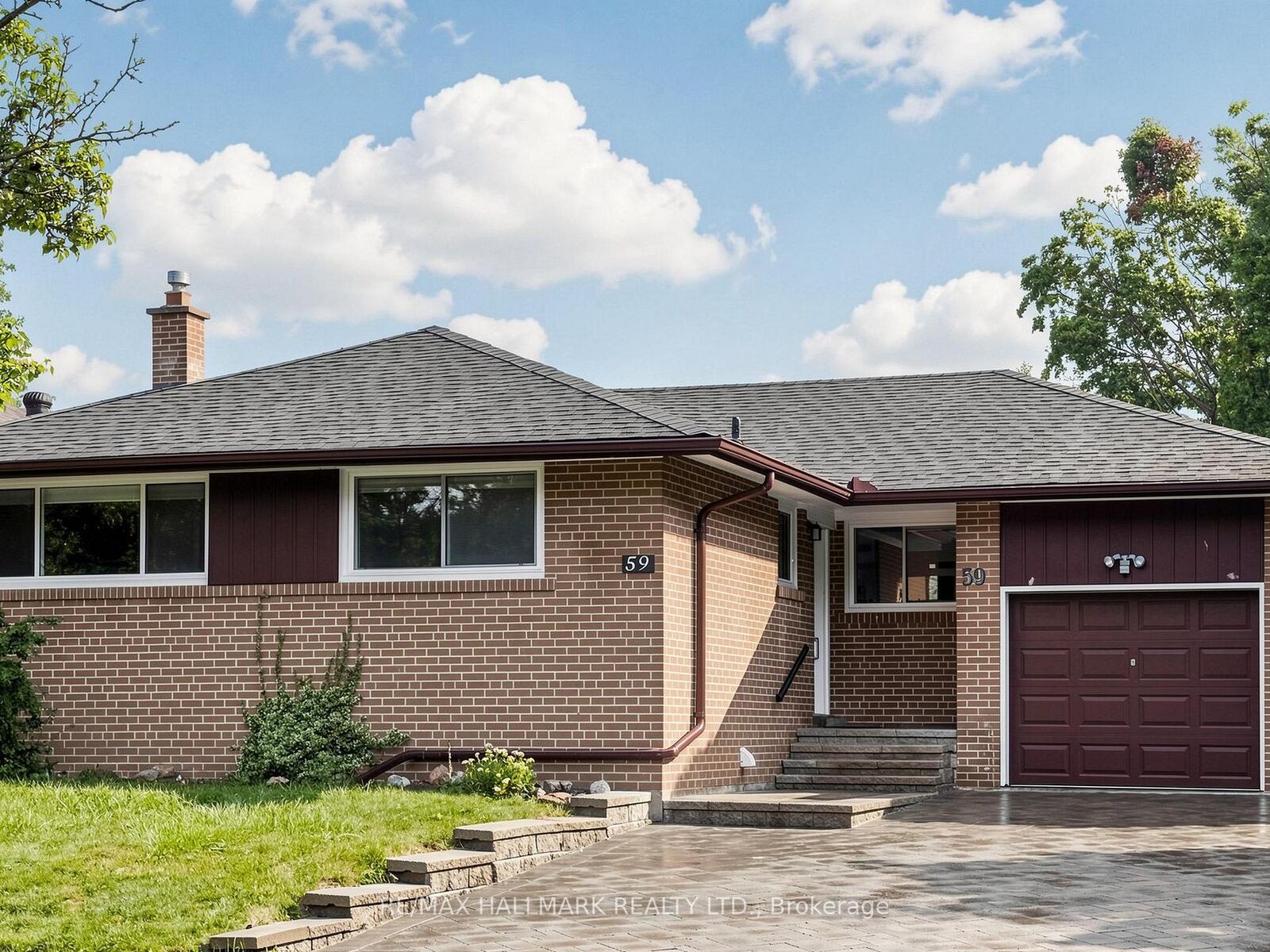 Property Photo:  59 Woodgarden Crescent  ON M1E 3K3 