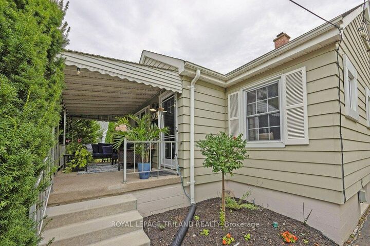 Property Photo:  47 Alexandra Street  ON N6C 2A9 