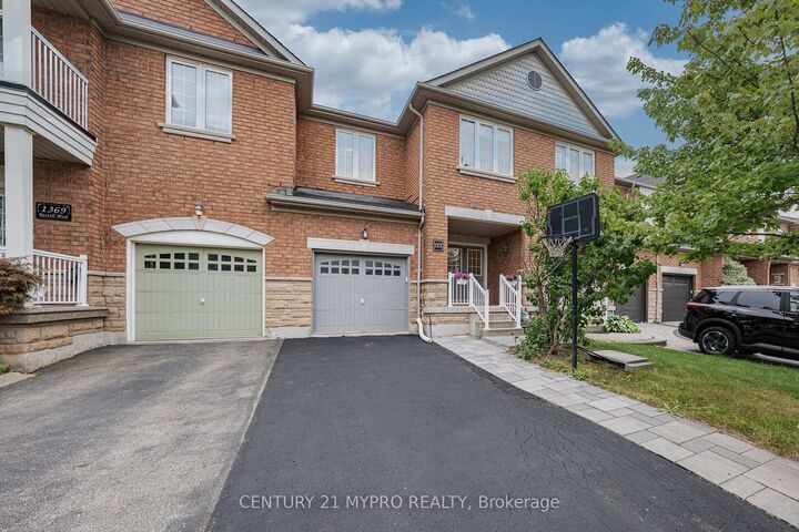 Property Photo:  1371 Kestell Boulevard  ON L6H 0C9 