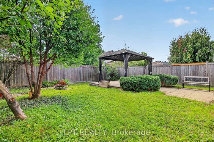 Property Photo:  97 Black Bear Way  ON K2S 2G6 