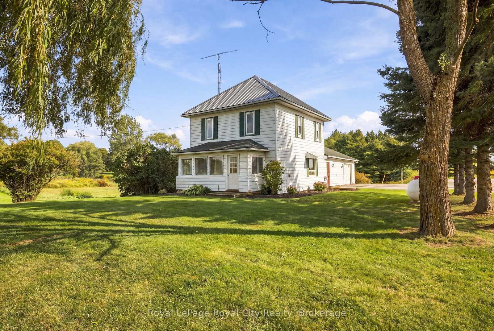 Property Photo:  123007 Southgate Road 12 N/A  ON N0G 1C0 
