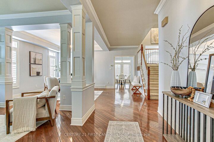 Property Photo:  322 Chambers Place  ON N5X 4H4 