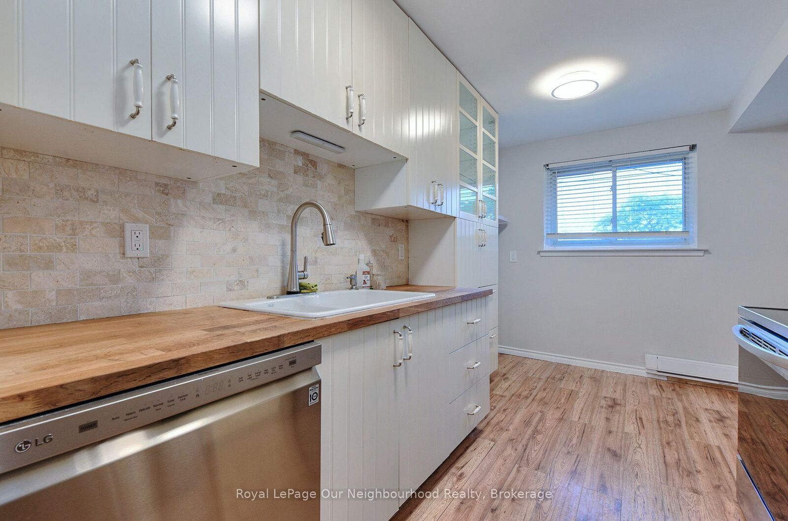 Property Photo:  120 Nonquon Road 34  ON L1G 7E6 