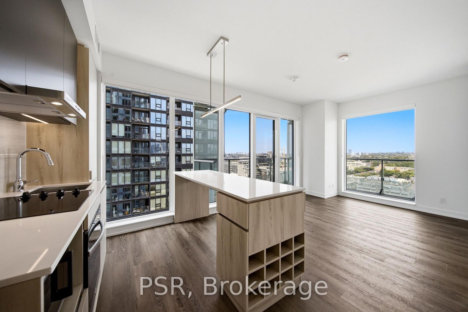 Property Photo:  70 Ordnance Street 2503  ON M6K 0G9 