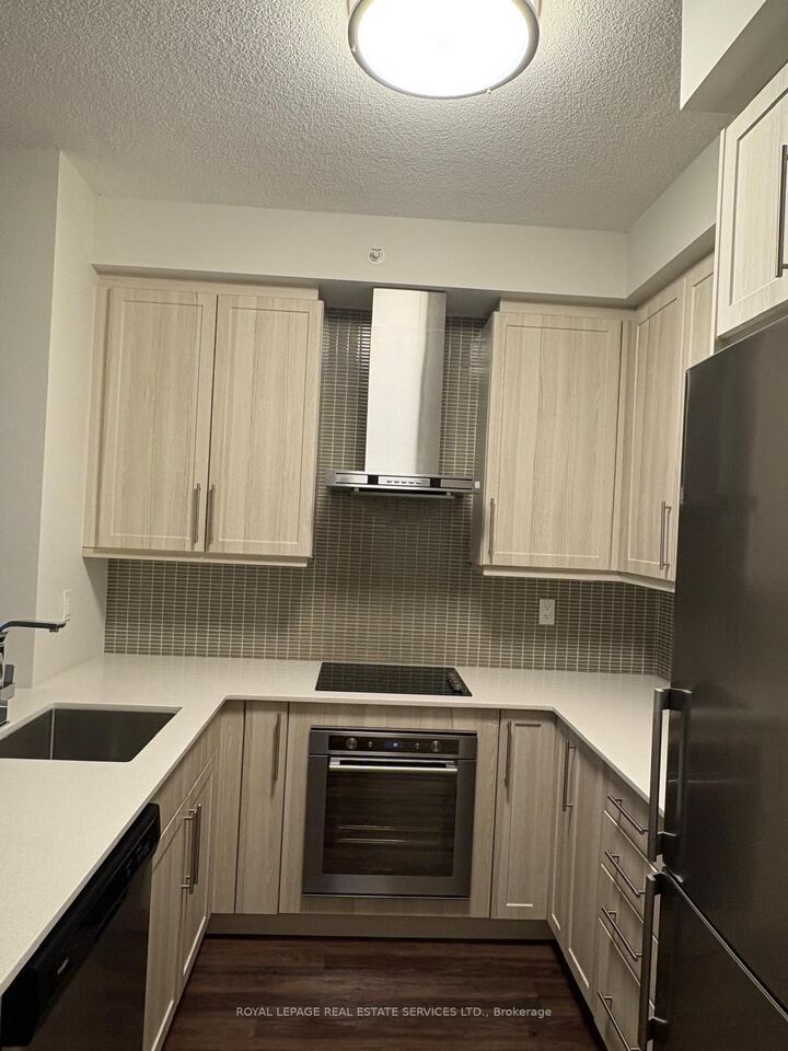 Property Photo:  2081 Fairview Street 1406  ON L7R 0E4 