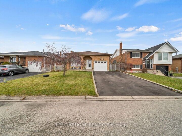 Property Photo:  125 Stonyburn Crescent  ON N1R 7X2 