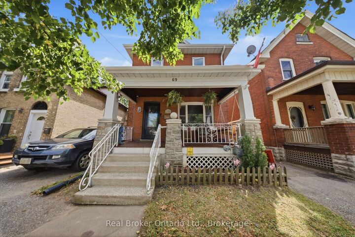 Property Photo:  69 Arthur Street  ON N3S 3H9 