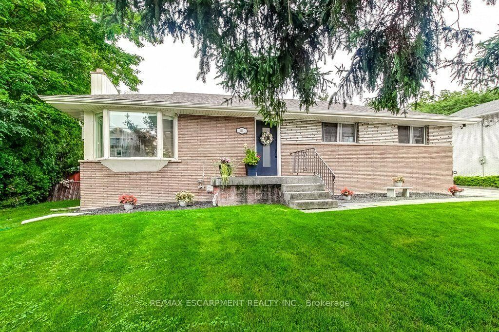 Property Photo:  56 Barton Street  ON L0R 2H0 
