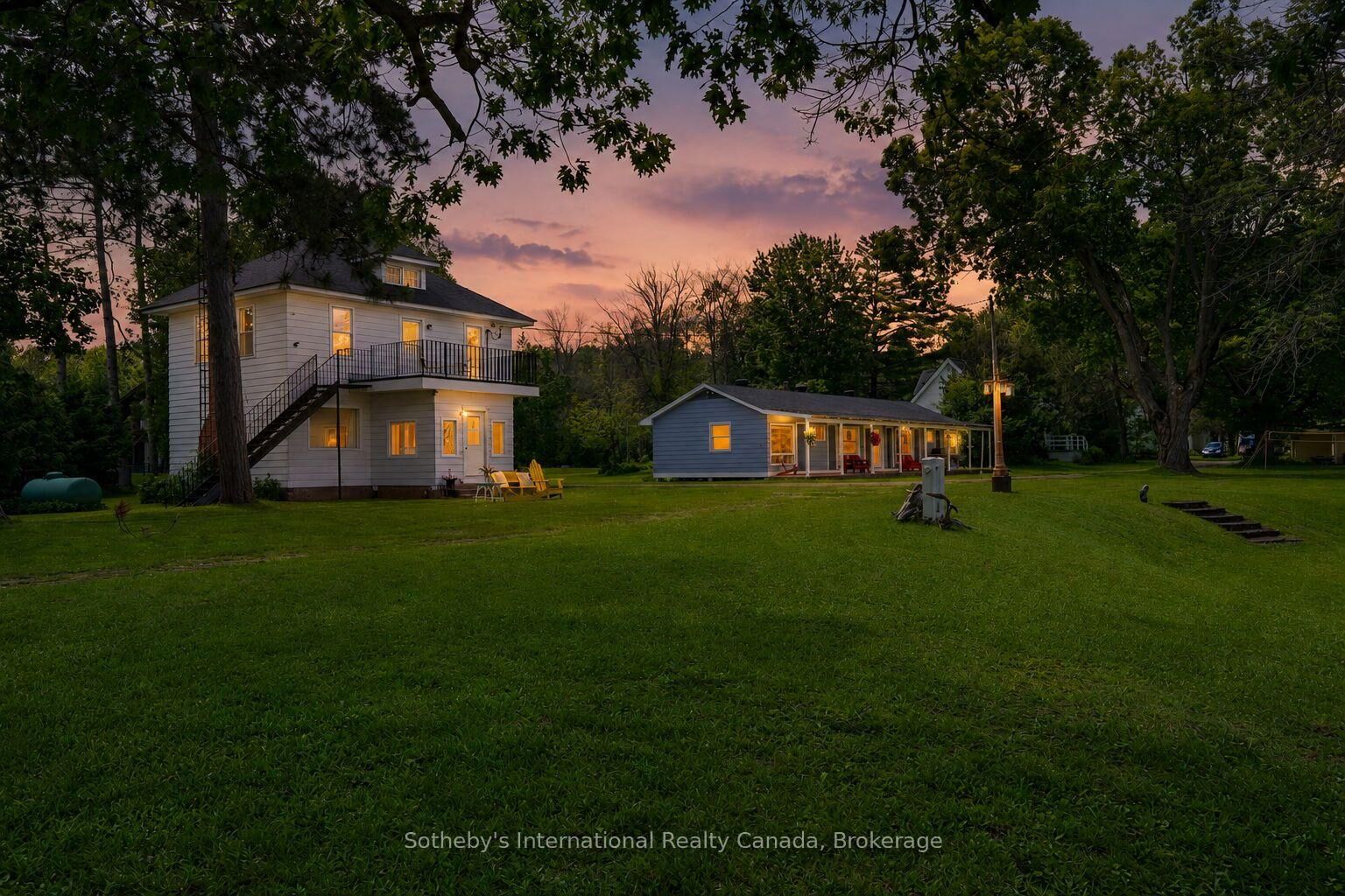 Property Photo:  1581 Port Stanton Parkway  ON P0E 1N0 