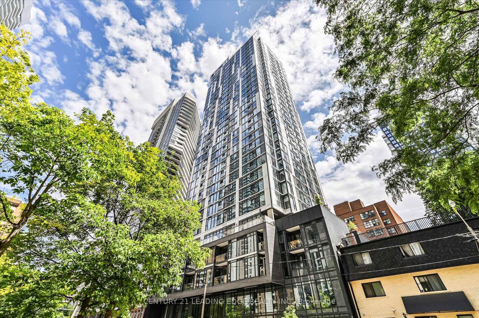 Property Photo:  65 Mutual Street 2703  ON M5B 0E5 