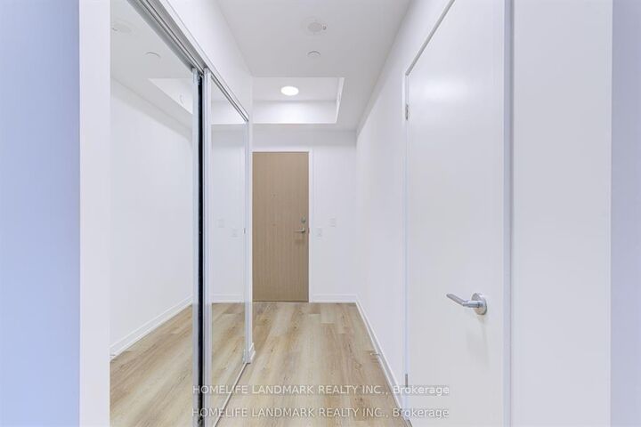 Property Photo:  395 Square One Drive 1112  ON L5B 0P6 
