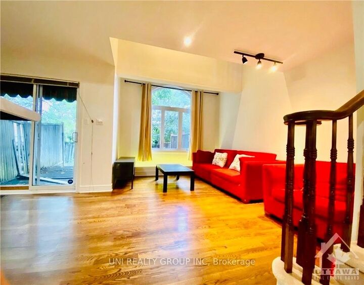 Property Photo:  181 Thornbury Crescent  ON K2G 6C2 