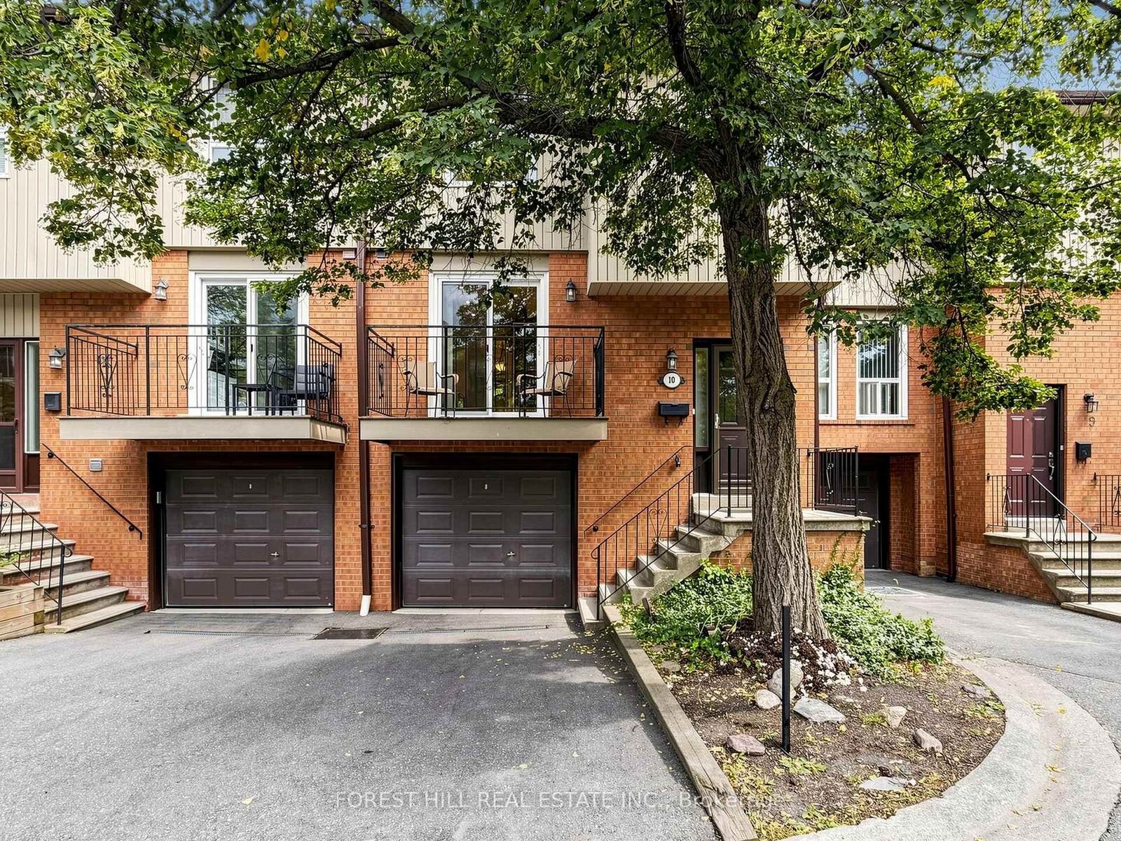 Property Photo:  725 Vermouth Avenue 10  ON L5A 3X5 