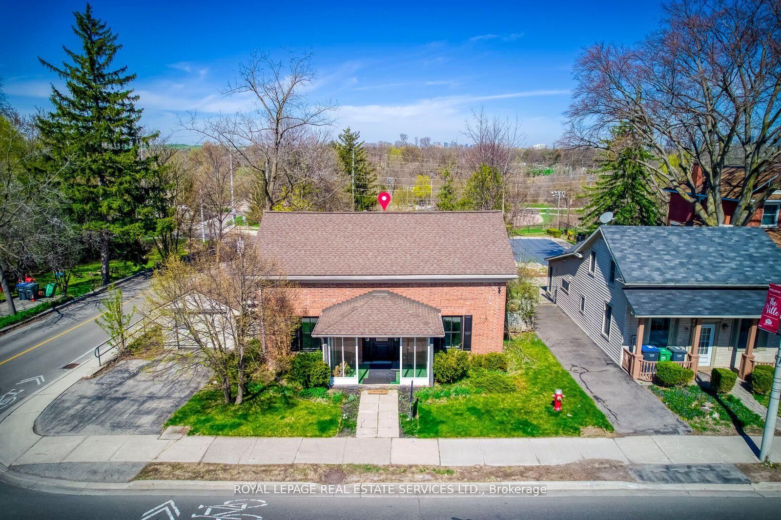 Property Photo:  317 Queen Street S  ON L5M 1M3 