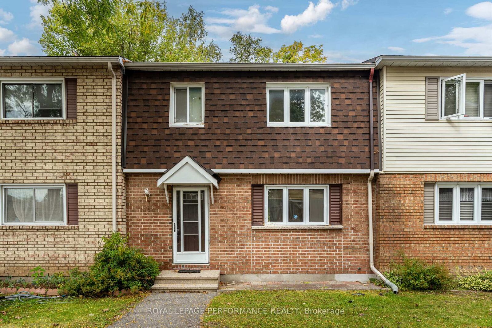 Property Photo:  1781 Bellmanor Court  ON K1T 2V7 