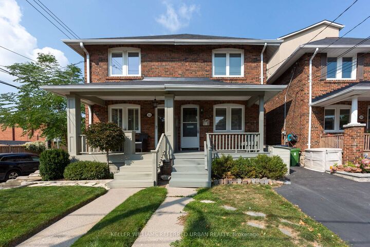 Property Photo:  212 Fairlawn Avenue  ON M5M 1S8 