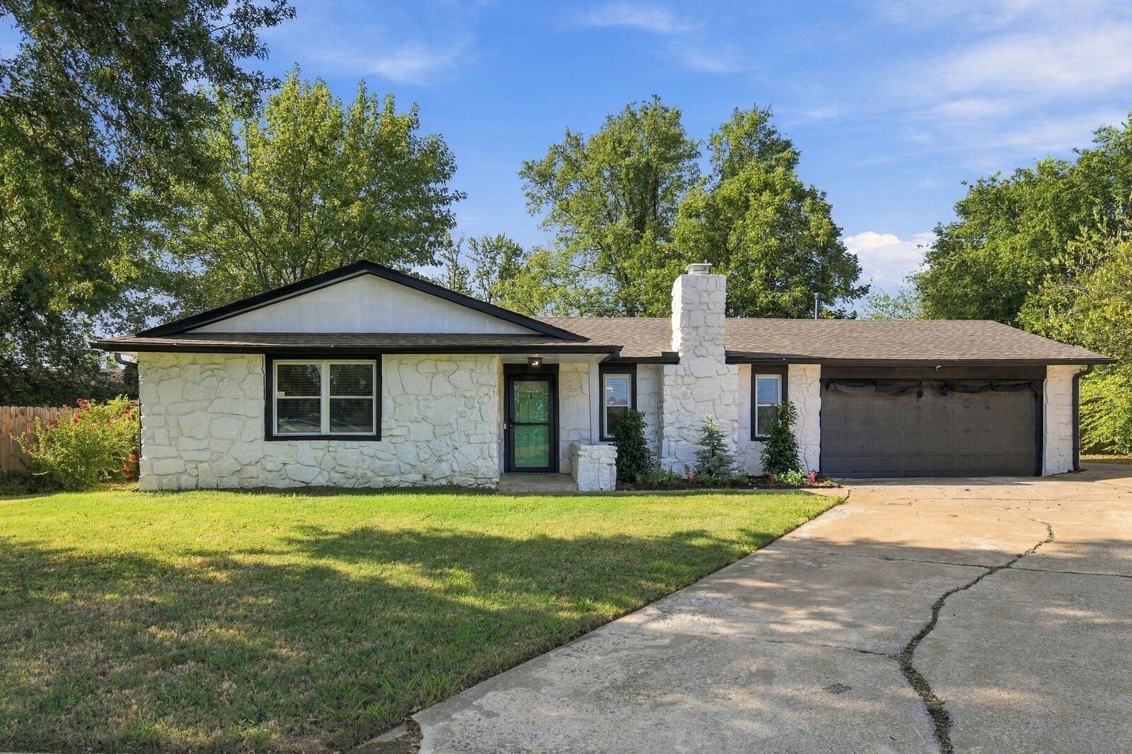 Property Photo:  4312 S Birch Place  OK 74011 