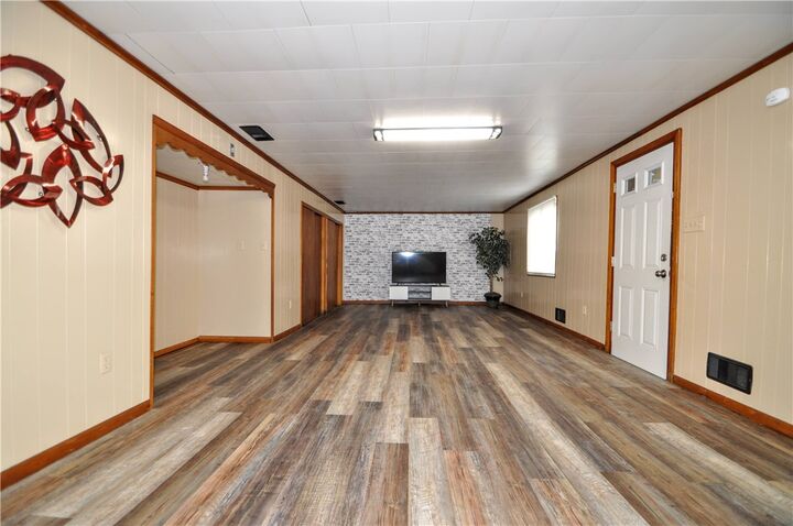 Property Photo:  432 Oregon Ave  PA 15045 