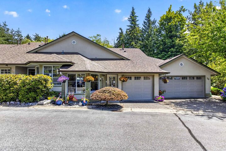 Property Photo:  22740 116 Avenue 22  BC V2X 2X7 