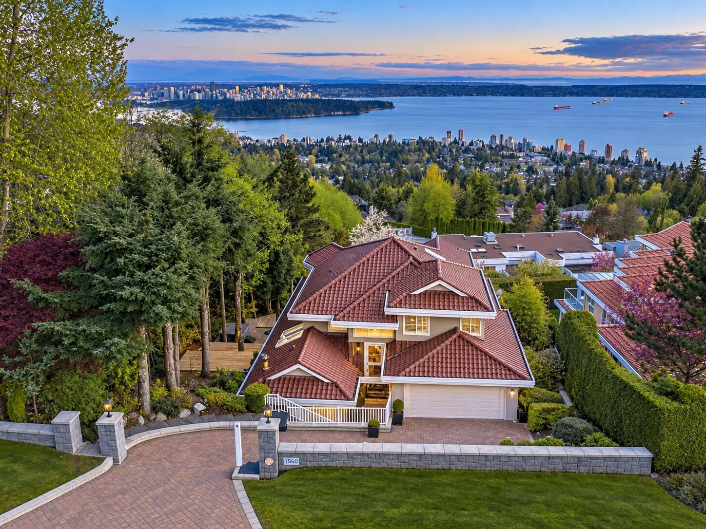 Property Photo:  1560 Chippendale Court  BC V7S 3G6 
