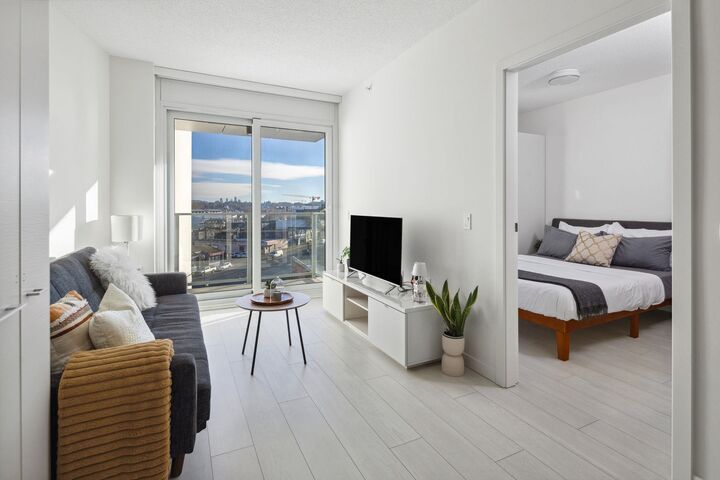 Property Photo:  180 E 2nd Avenue 611  BC V5T 0K4 